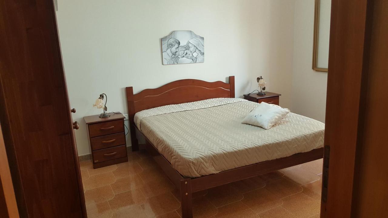 Casa Turismo "Madonna Del Paradiso" มาซารา เดล วัลโล ภายนอก รูปภาพ