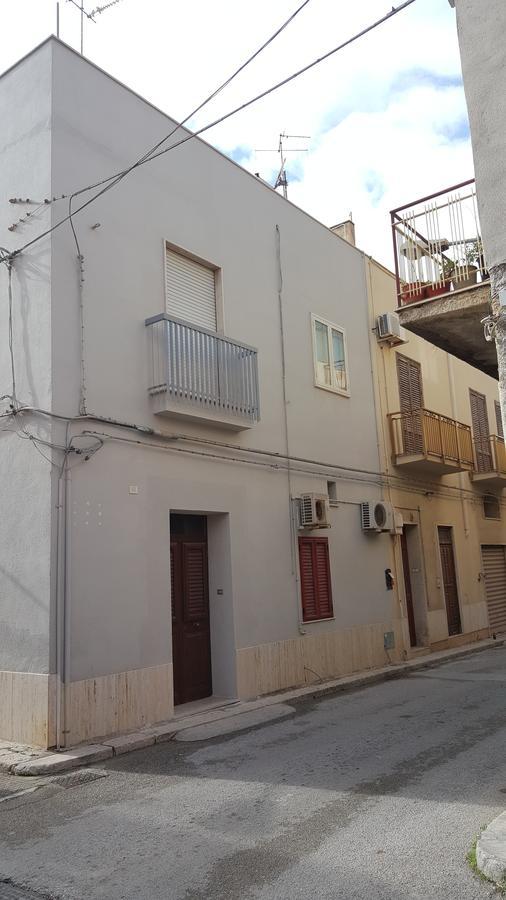 Casa Turismo "Madonna Del Paradiso" มาซารา เดล วัลโล ภายนอก รูปภาพ