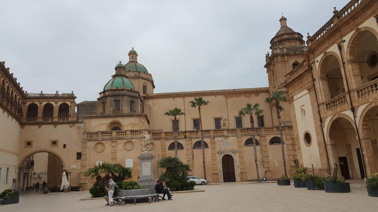 Casa Turismo "Madonna Del Paradiso" มาซารา เดล วัลโล ภายนอก รูปภาพ