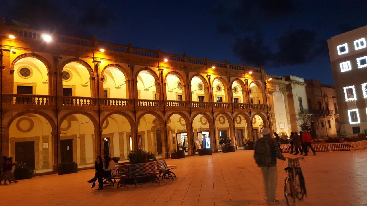 Casa Turismo "Madonna Del Paradiso" มาซารา เดล วัลโล ภายนอก รูปภาพ